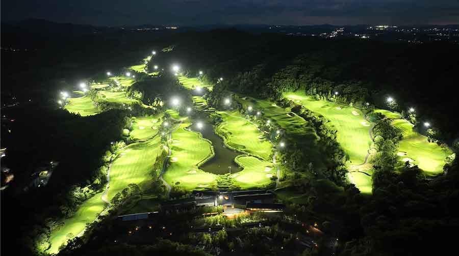  360 degree CC golf course lighting construction case sports lighting Jinwoo Elt...